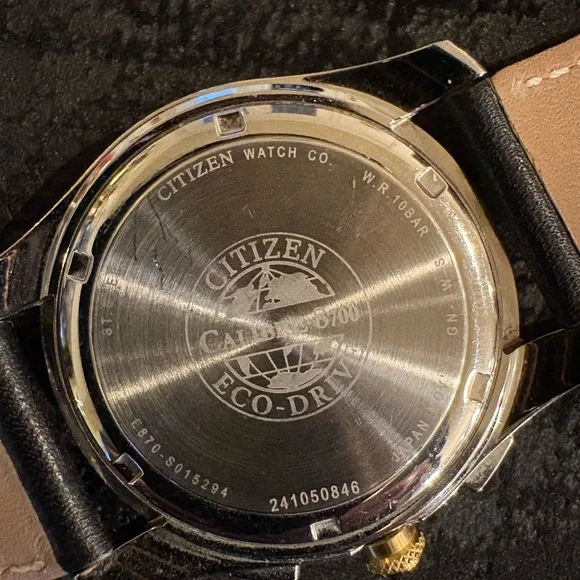 Citizen Eco-Drive Black and Gold watch - Picture 3 of 5